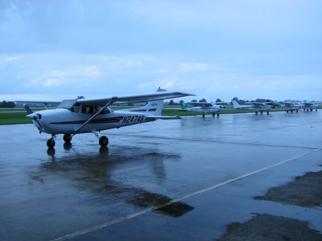 Cessna Skyhawk (N24748) - Delta State University flight operations ramp on a rainy September afternoon.