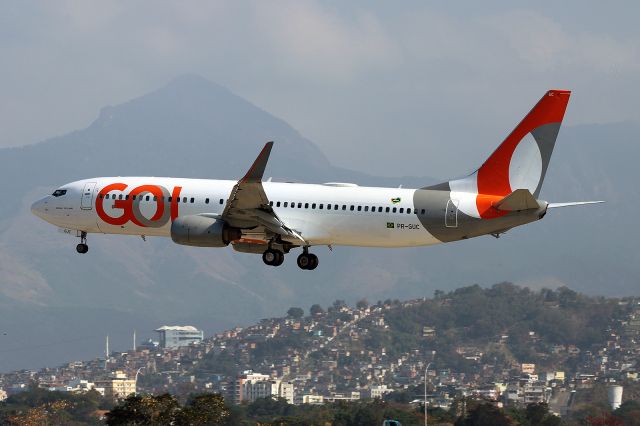 Boeing 737-700 (PR-GUC)