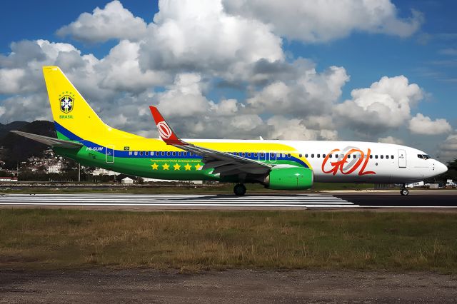 Boeing 737-700 (PR-GUM)