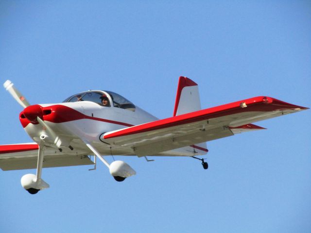 Vans RV-7 (N916K) - Landing RWY 24
