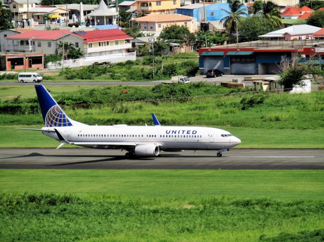 Boeing 737-800 (N87507)