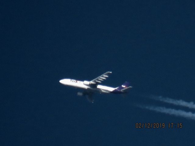 Airbus A300F4-600 (N664FE)