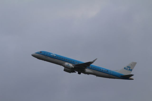 Embraer 170/175 (PH-EZU) - Embraer ERJ190, KLM Cityhopper, starting from the Zwanenburg runway at Schiphol Airport Amsterdam (Holland).