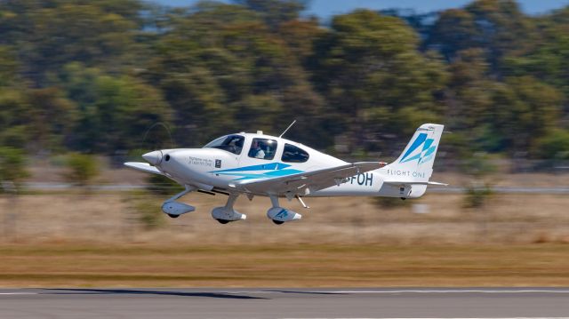 Cirrus SR-20 (VH-FOH)