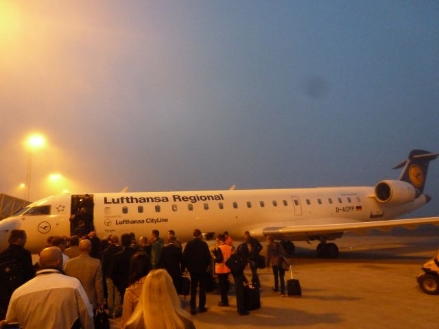 Canadair Regional Jet CRJ-700 (CLH843)