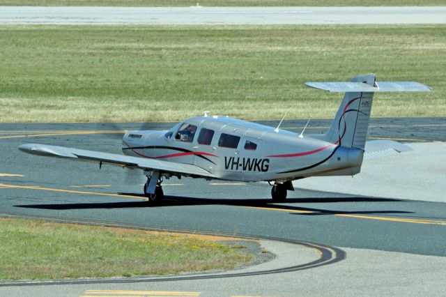 Piper Lance 2 (VH-WKG) - Piper PA-32RT-300T VH-WKG Jandakot 20/10/17 