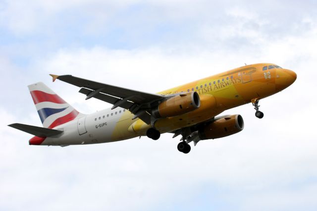 Airbus A319 (G-EUPC) - BA firefly leaving Southampton Airport