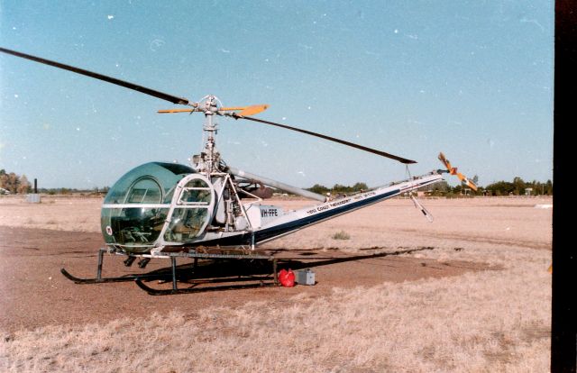 ROGERSON HILLER UH-12E Hauler (VH-FFE) - FFE at Hughenden