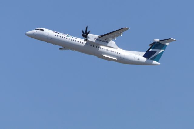 de Havilland Dash 8-400 (C-FJWE)