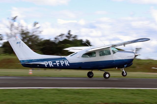 Cessna Centurion (PR-FPR)