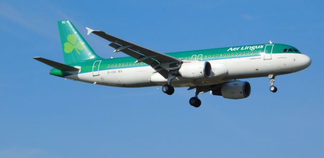 Airbus A320 (EI-CVC) - AT TERMINAL 5 AT EGLL 