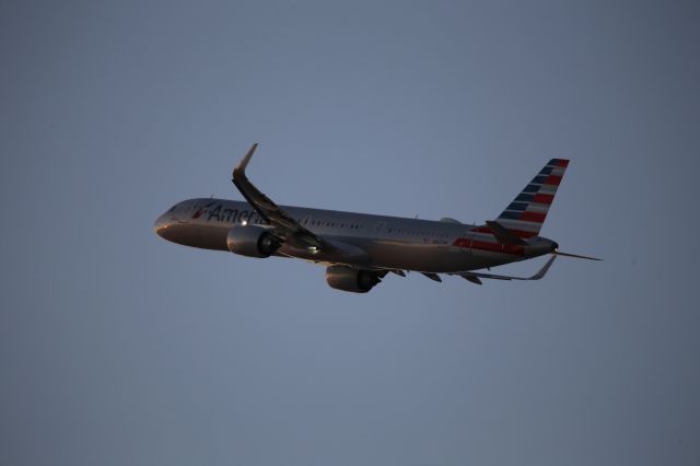 Airbus A321neo (N427AN)