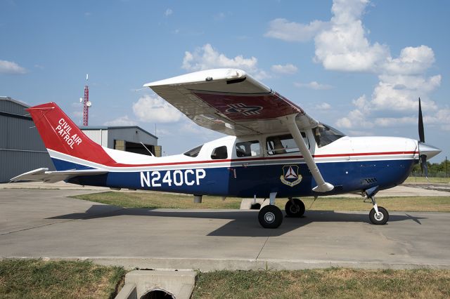 Cessna 206 Stationair (N240CP) - T206H