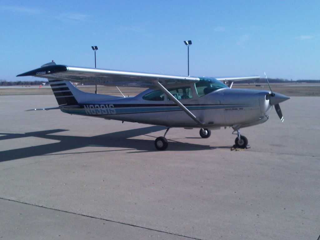 Cessna Skylane (N6391S)