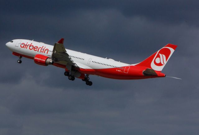 Airbus A330-200 (D-ABXF) - Oct/24/2017 ... last Depature for Miami