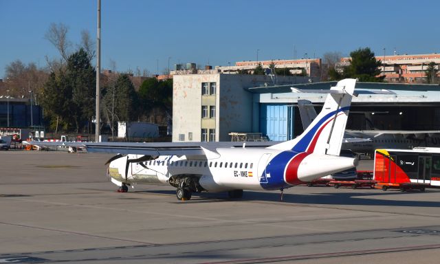 Aerospatiale ATR-72-500 (EC-MKE) - Swiftair ATR 72-212A EC-MKE in Madrid 