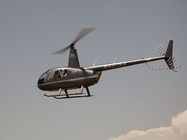 Robinson R-44 (N491SA) - Inbound for landing.