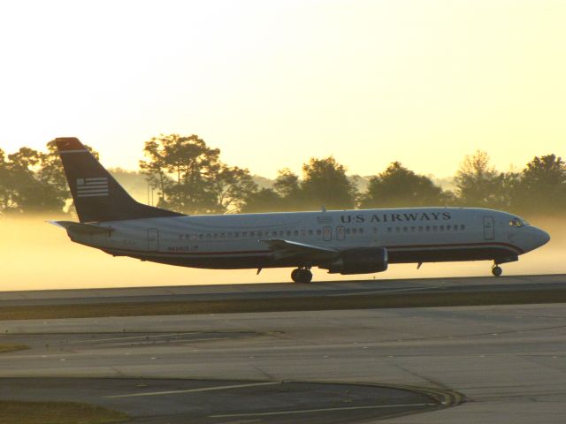 BOEING 737-400 (N434US)