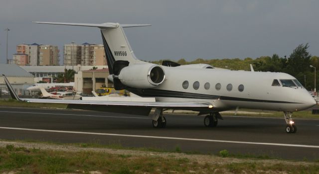 Gulfstream Aerospace Gulfstream IV (N995GG)