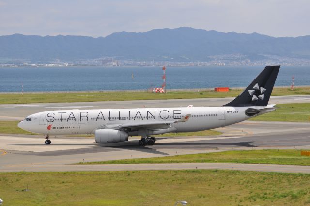 Airbus A330-200 (B-6093)