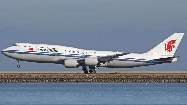 BOEING 747-8 (B-2485)