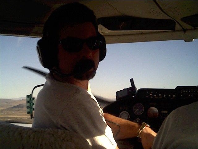 Cessna 310 (N7002L)