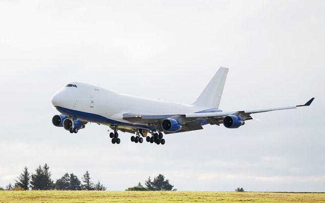 Boeing 747-400 (A6-GGP) - dubai air wing b747-412f a6-ggp landing at shannon 20/11/18.