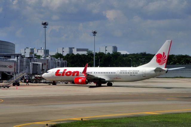 Boeing 737-800 (PK-LKL)