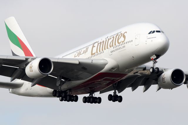 Airbus A380-800 —