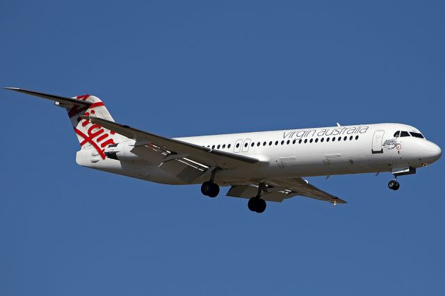 Fokker 100 (VH-FWH) - on 23 November 2017