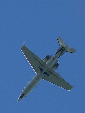 Learjet 31 (N636SF) - Sanderson Farms LearJet 31 putting the gear down for landing in Laurel, MS from Moultrie, Ga.