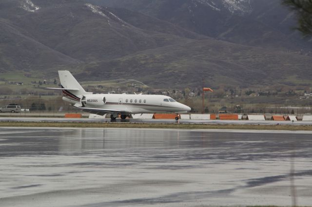 Cessna Citation Sovereign (N520QS) - Landing in some rainy conditions