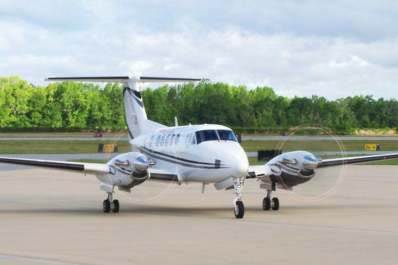 Beechcraft Super King Air 200 (N12KR)