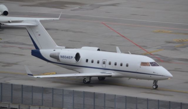 Canadair Challenger (N604EP)