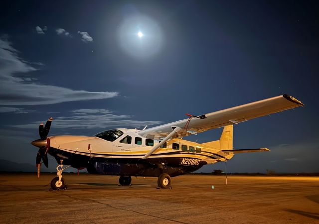 Cessna Caravan (N208RC) - Cessna Grand Caravan EX under the desert moonlight.