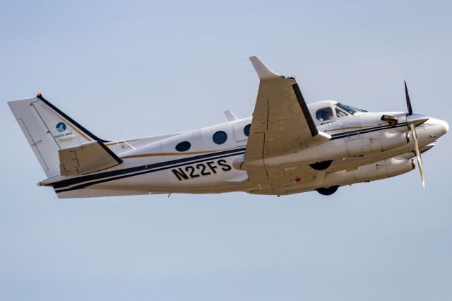 Beechcraft King Air 90 (N22FS)