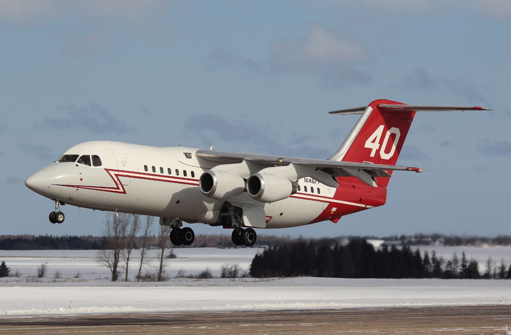 N146FF — - Tanker40 leaving YSU after a C-check.