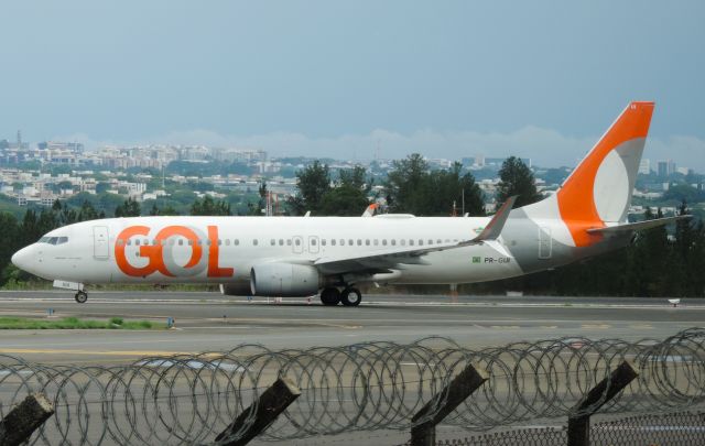 Boeing 737-800 (PR-GUI)