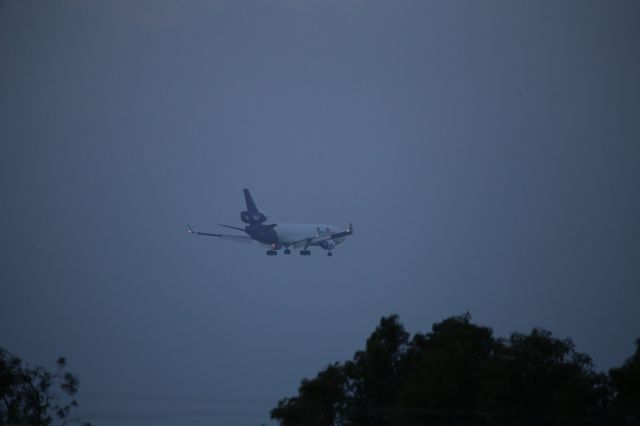 Boeing MD-11 (N585FE)