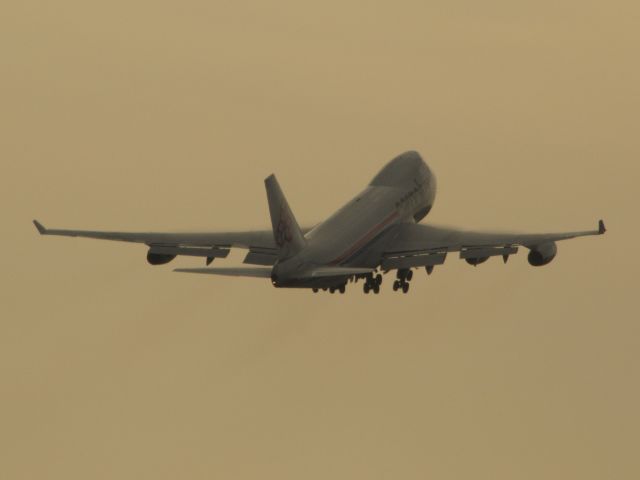 Boeing 747-400 (LX-OCV)