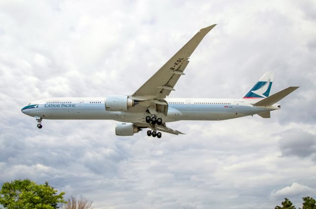 Boeing 777-200 (B-KQL) - Cathay Pacific 77W B-KQL