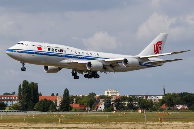 BOEING 747-8 (B-2480)