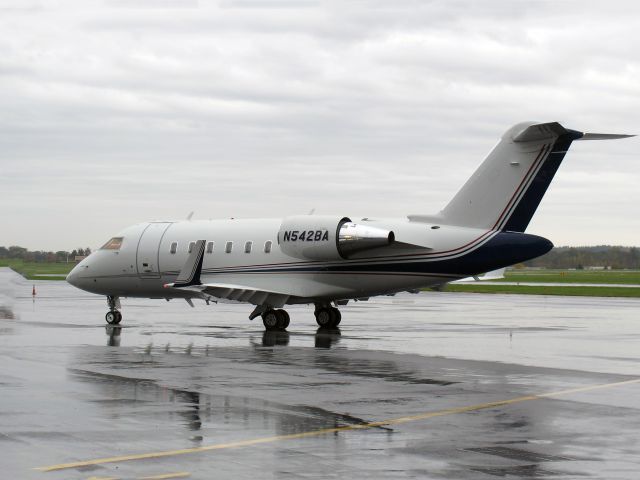 Canadair Challenger (N542BA)