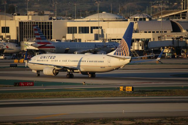 Boeing 737-900 (N81449)