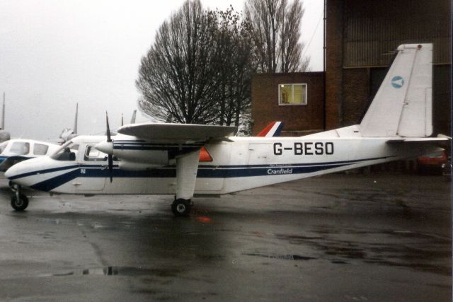 ROMAERO Islander (G-BESO) - Seen here in Nov-88.  Transferred to Greece 22-Apr-94 where it became SX-DKB.