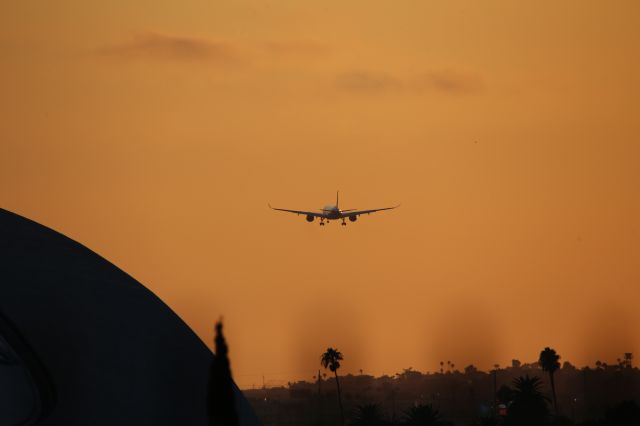 Airbus A350-1000 (G-VPOP)