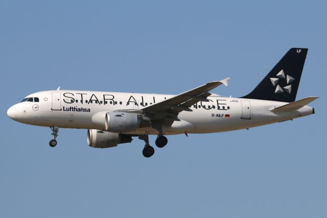 Airbus A319 (D-AILF)