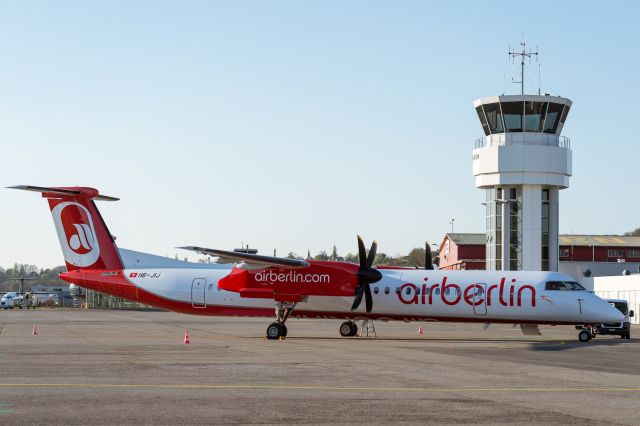 de Havilland Dash 8-400 (HB-JIJ)