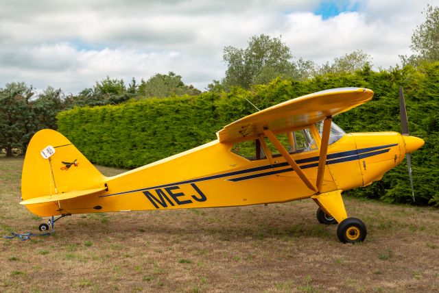 Piper PA-22 Tri-Pacer (ZK-MEJ)