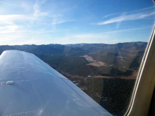 Piper Cherokee (N43779) - departure from south lake tahoe